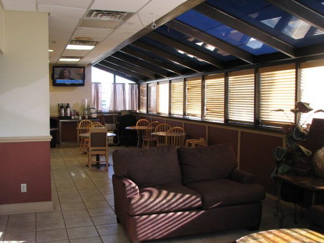 Motel 6 Marion Ar Bagian luar foto